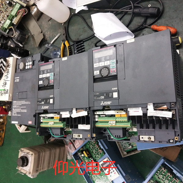 ���I�S������׃�l��  Mitsubishi׃�l���\���Ј�E.OV1�S��