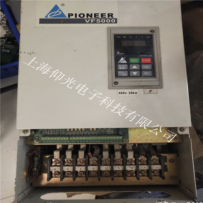 ����SL300ϵ��׃�l���ھS���г�Ҋ�����^��