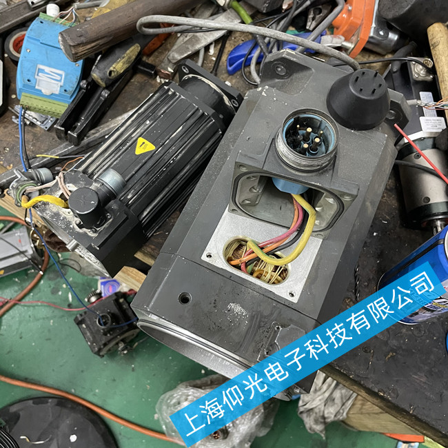 ؐ���R�ŷ�늙C�\����ͻȻֹͣ�S�޿��Y