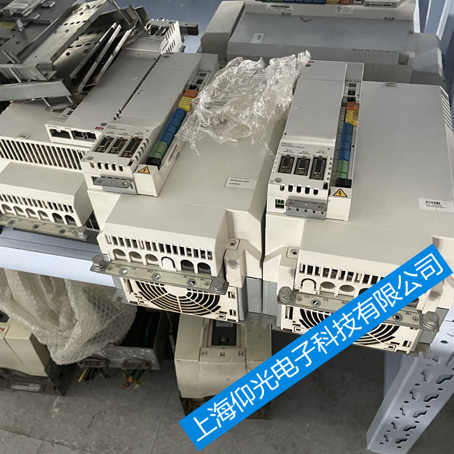 ABB�(q��)����MotiFlex e180�S��-��E1017/E1020�S��