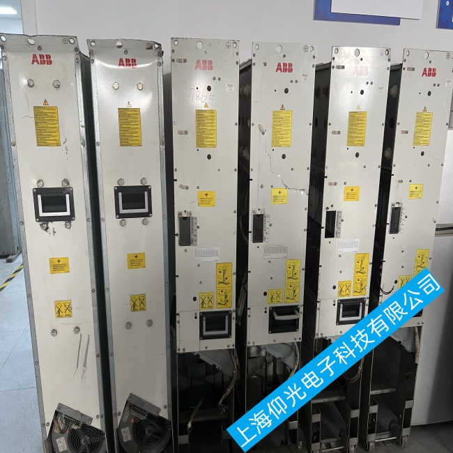 ���������C���a�F��ABB׃�l��ACS550ϵ���^�����̎��//�Ԅӻ��O��//�Ϻ�����