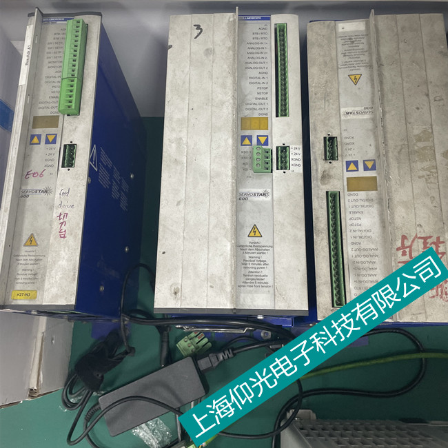 �����Ơ�Ħ���ŷ�����600�󾯹���F525�S��