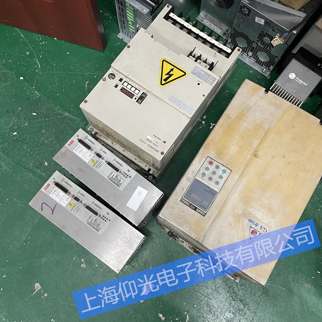 ABB׃�l���S��ACS355-03E-12A5-4���@ʾF002���ϾS��