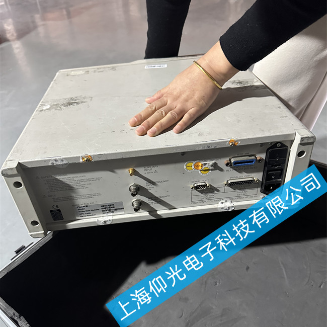 ������ʾ�����S�� 9500B ��Ҋ�ɂ�(g��)���ϾS�޷���