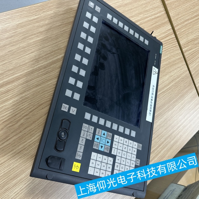 �������T�Ӕ���ϵ�ySINUMERIK 840Cͨ늺�]���κΆ����E����ϾS��ƽ�_